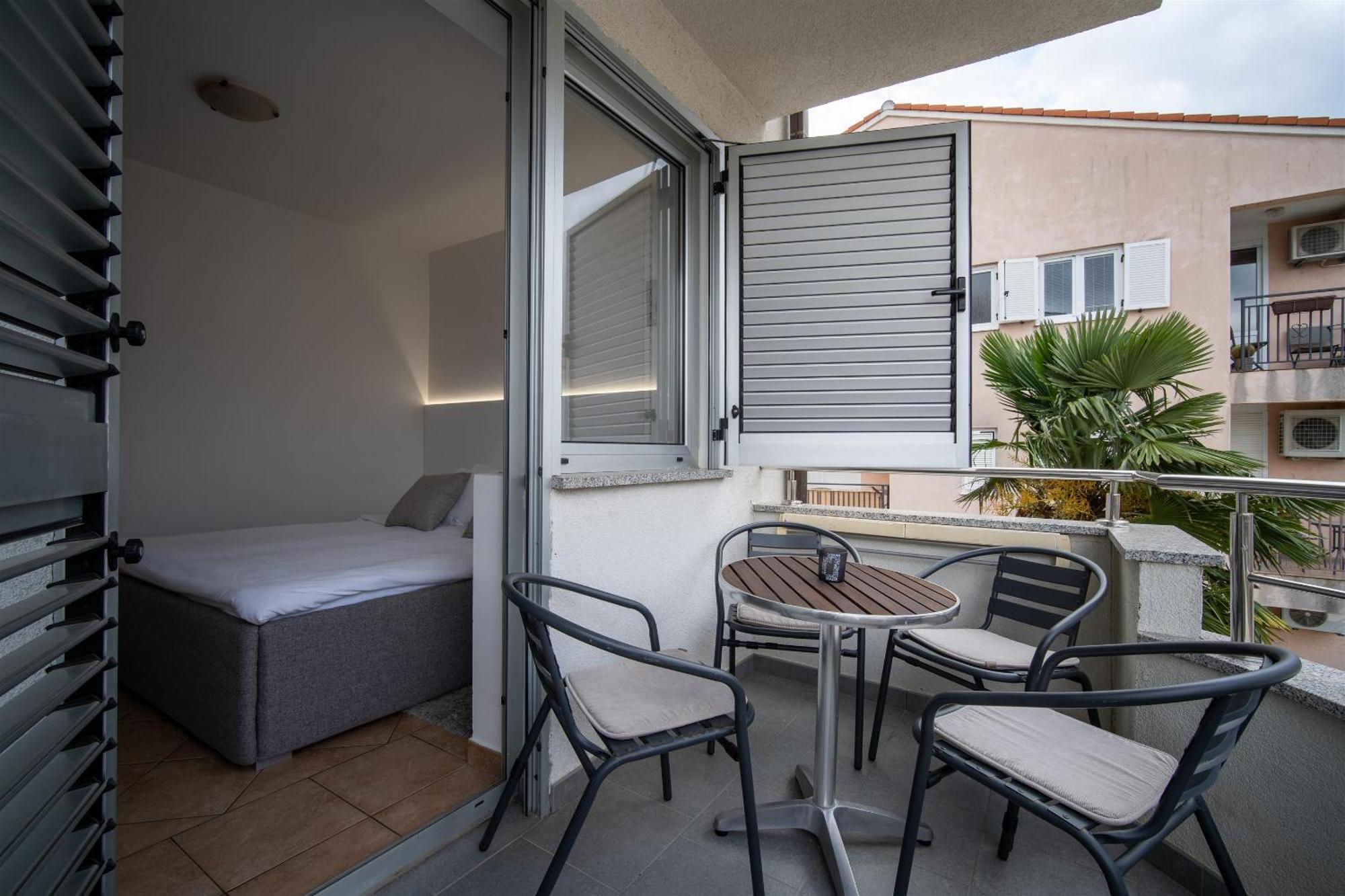 Apartments Valbruna Rovinj Buitenkant foto