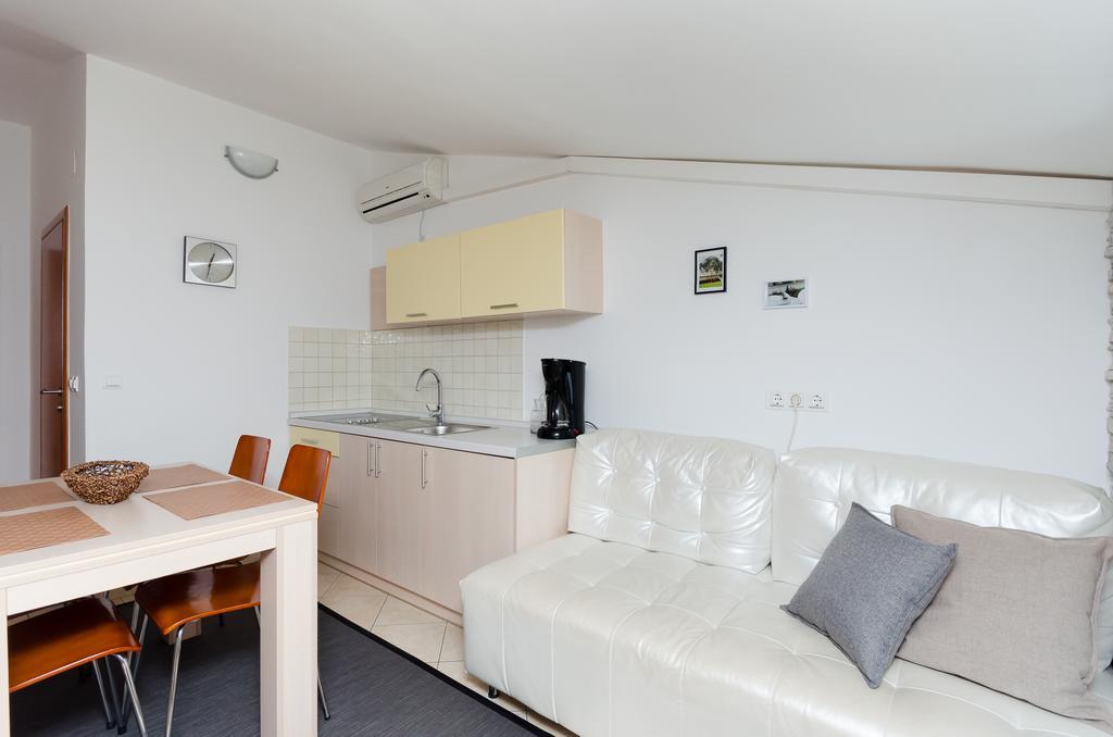 Apartments Valbruna Rovinj Buitenkant foto
