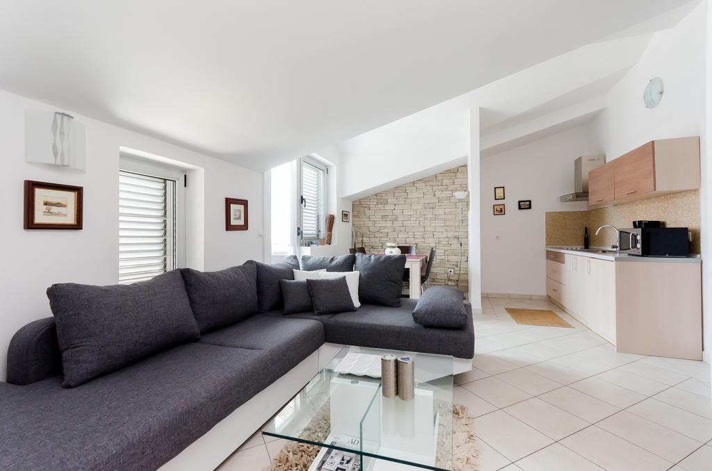 Apartments Valbruna Rovinj Buitenkant foto