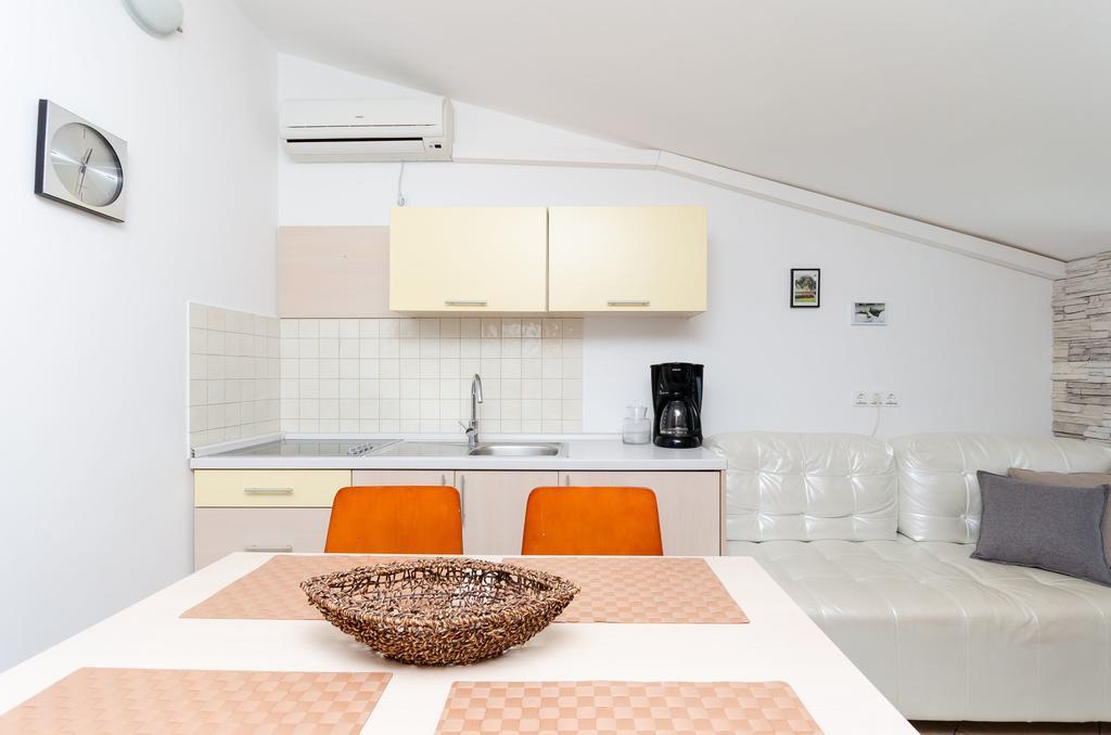 Apartments Valbruna Rovinj Buitenkant foto
